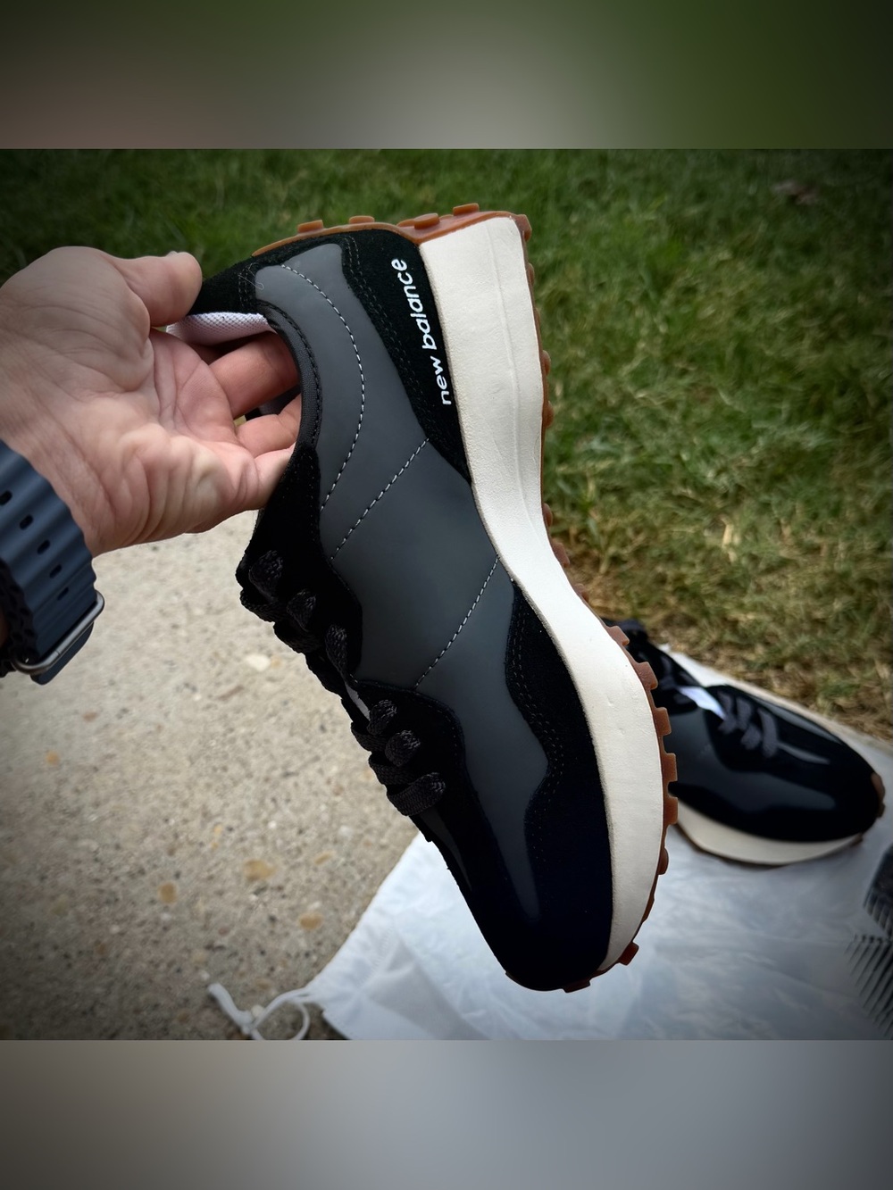 New Balance Black and White Leather Women’s Sneakers - NEW! - Picture 3 of 3